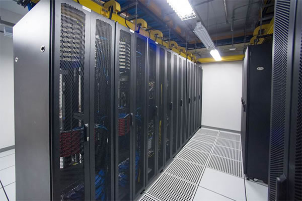 Features And Usage Recommendations Of The American Fault-tolerant Server P2800-1s